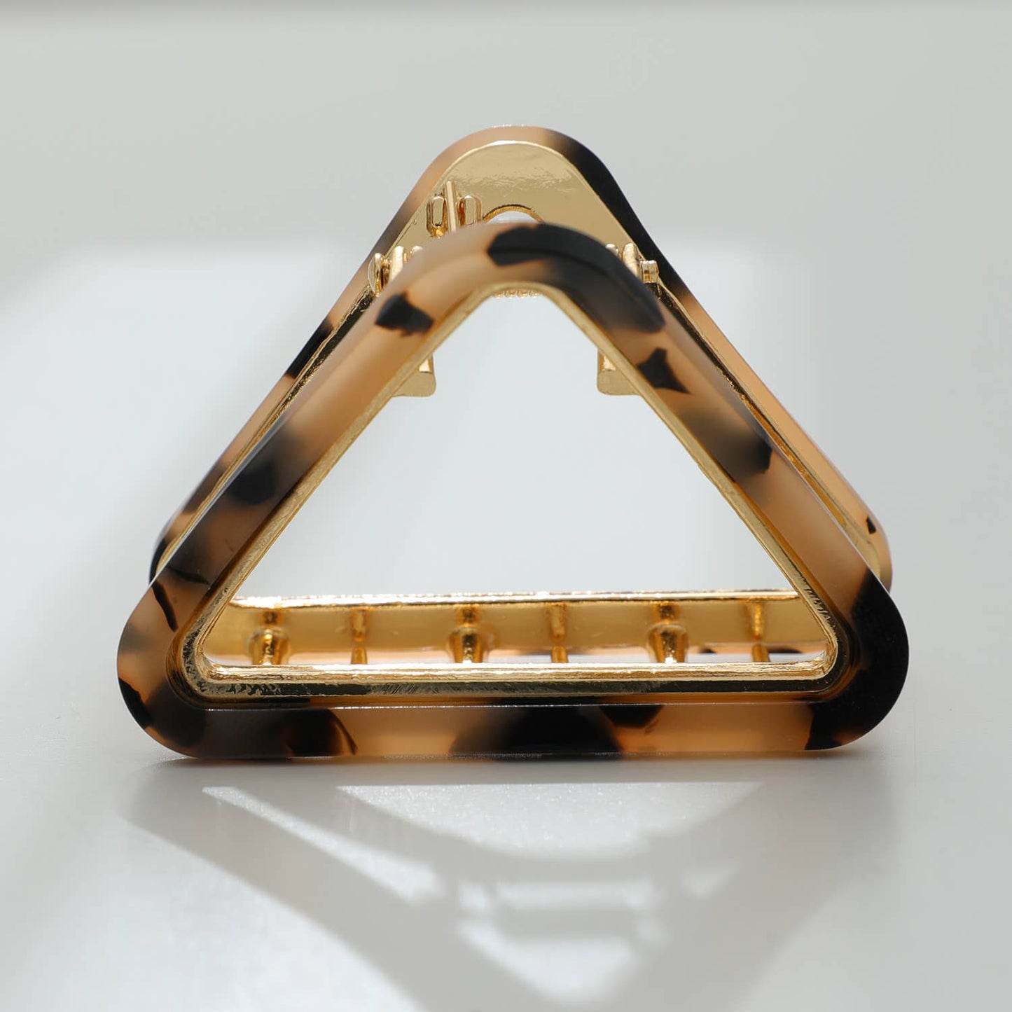 Amelie Core | Small Classic Triangle Metal Claw Clip