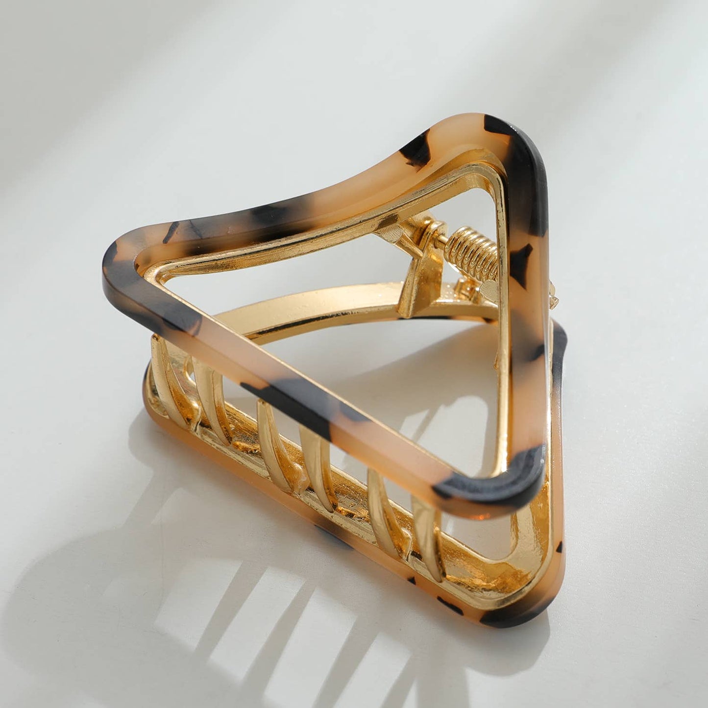 Amelie Core | Small Classic Triangle Metal Claw Clip