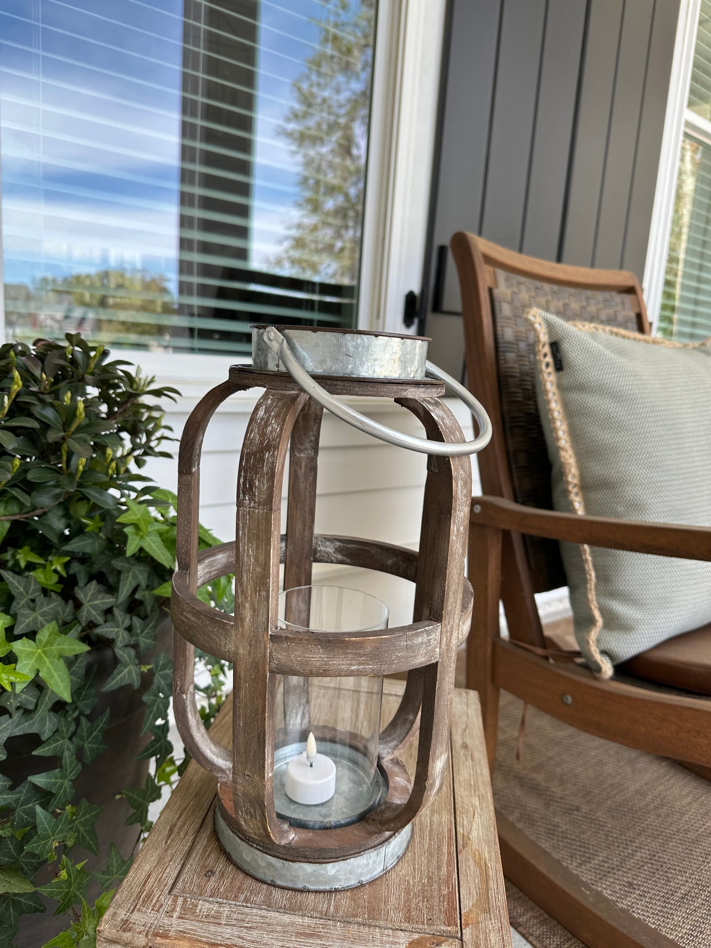 Wood lantern With Metal