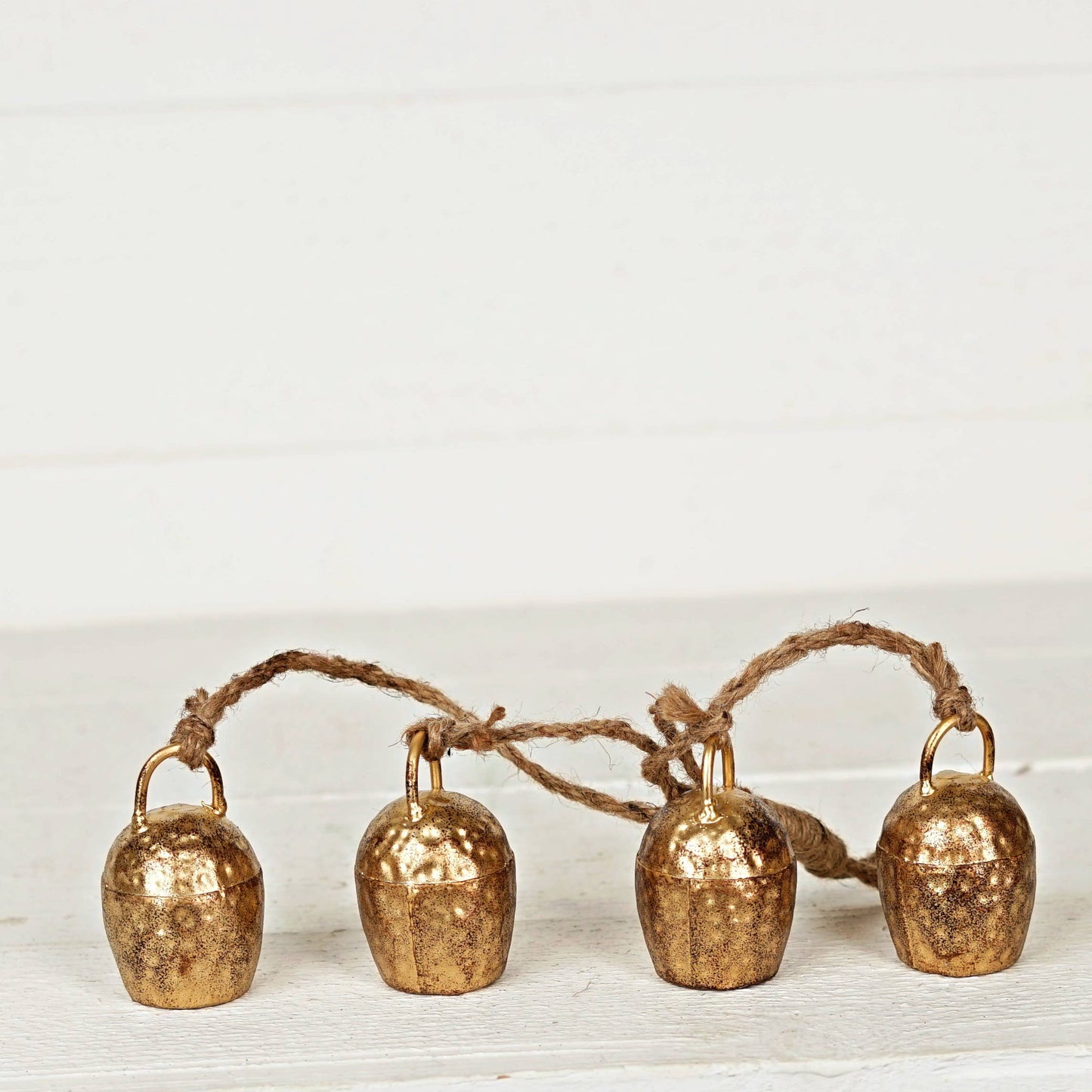 570512- 14inL Hammered Swiss Cow Bell Cluster-Antique Gold-4