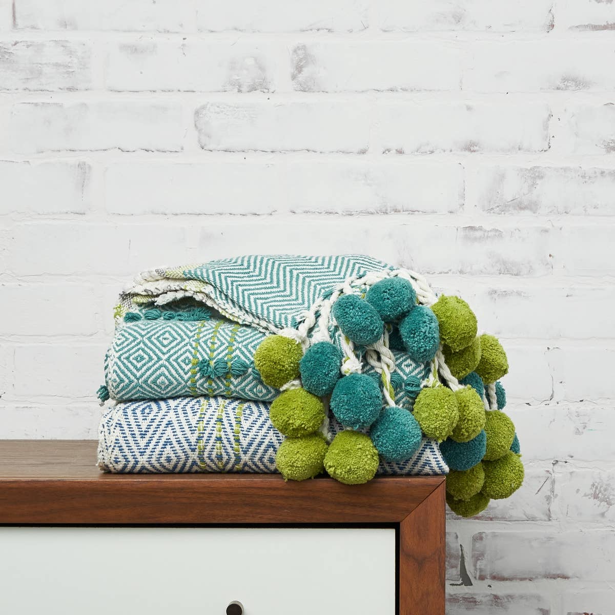Highland Pom-Pom Throw Blanket