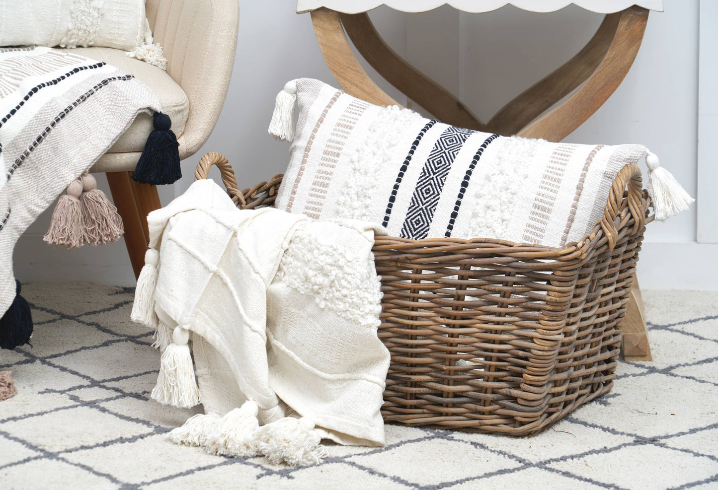 Barton White Tassel Throw Blanket