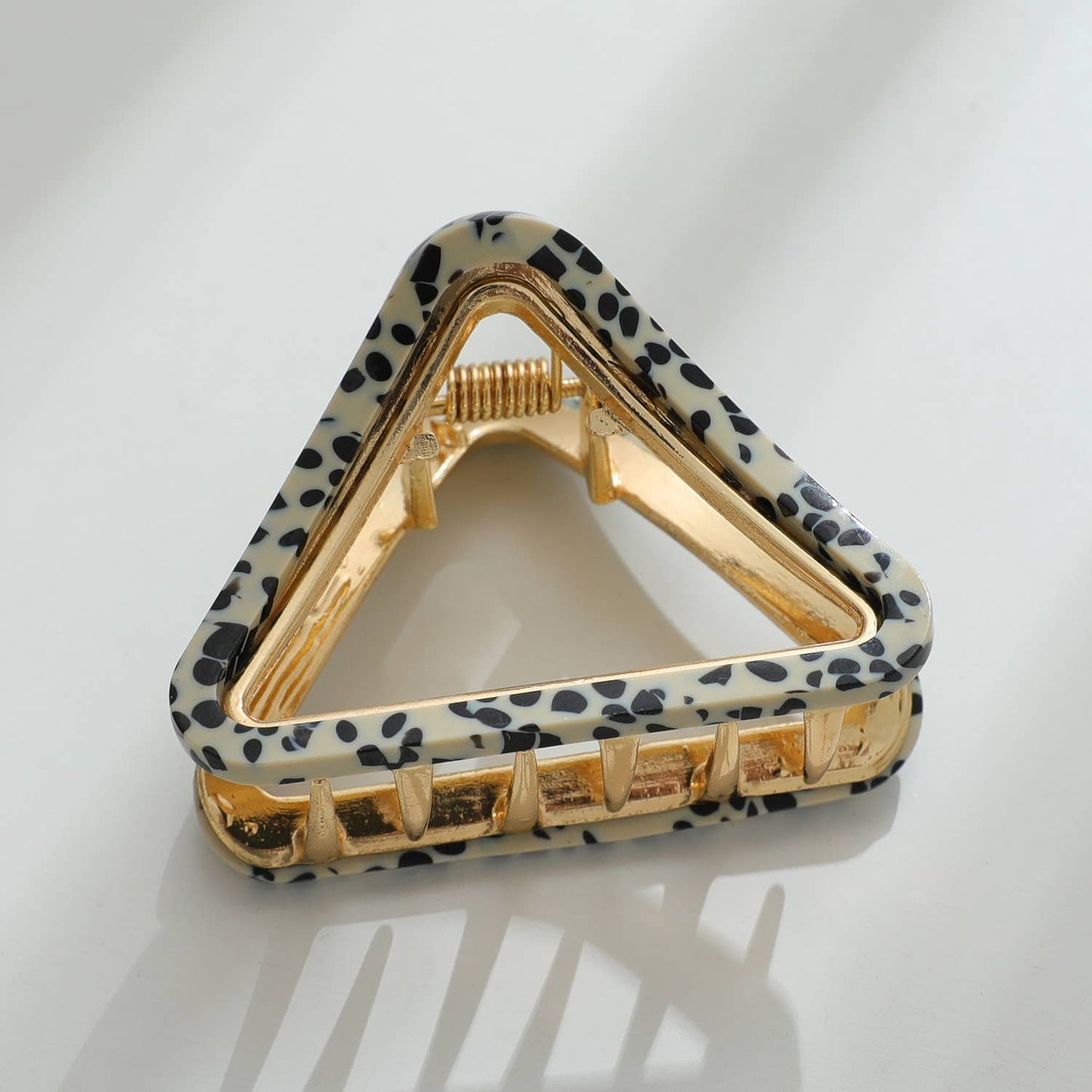 Amelie Core | Small Classic Triangle Metal Claw Clip
