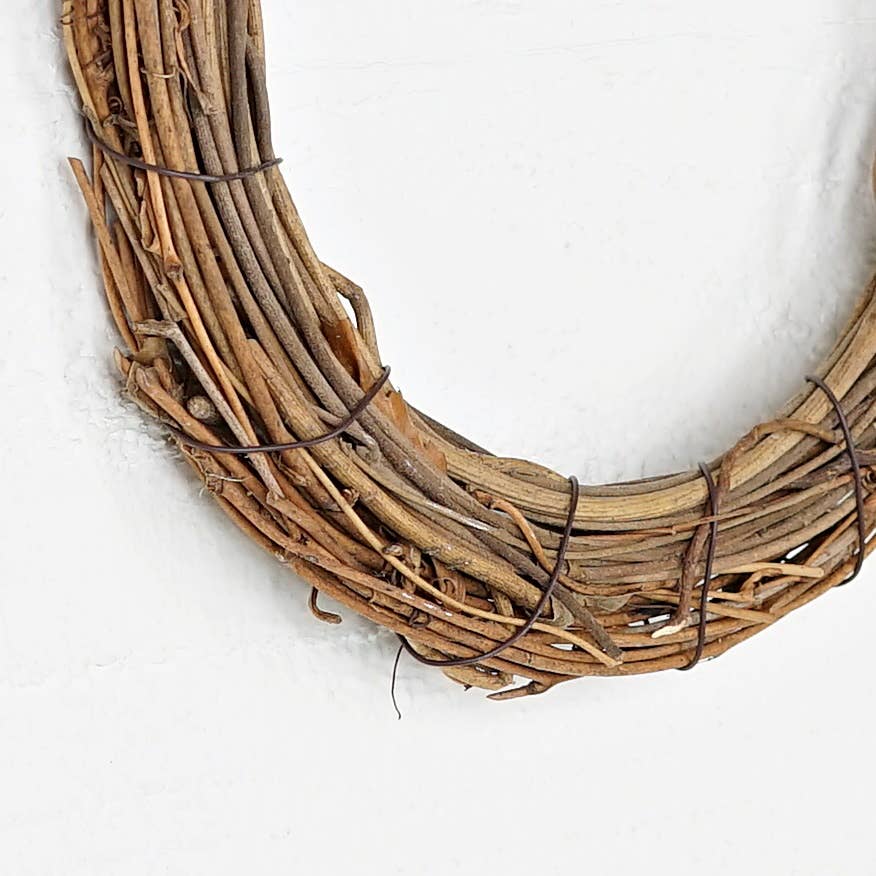 M30910- 10inD Natural Angel Vine Ring Wreath