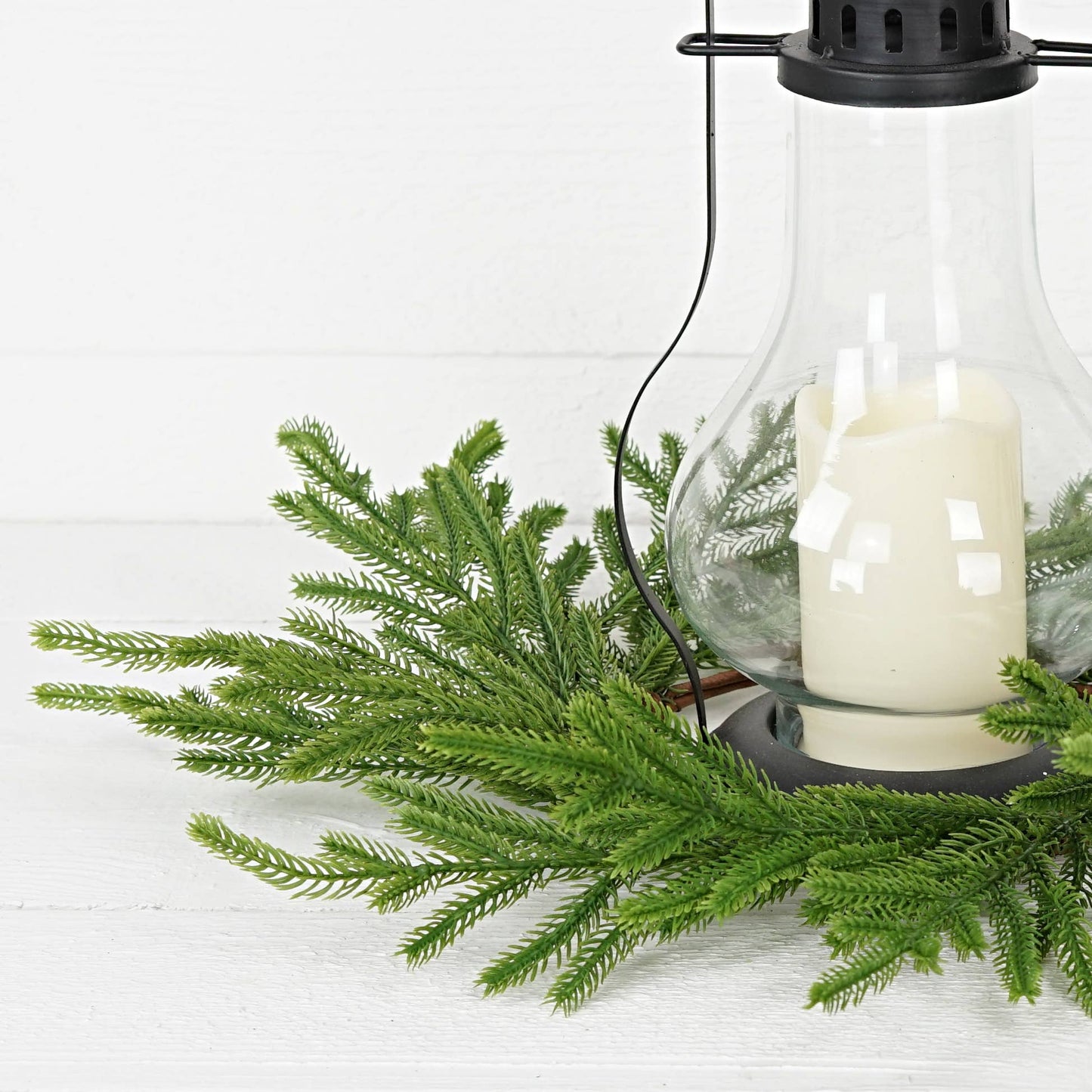 31853- 17in(6.5)Wreath-Soft touch Evergreen Norfolk Pine