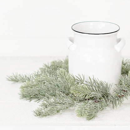 510793- 18in(6.5)Wreath-Icy Sparkle Old World Mix Pines