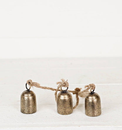 570526- 13inL Swiss Cowbell Cluster-Brushed Gold-3pcs 3Lx1.5