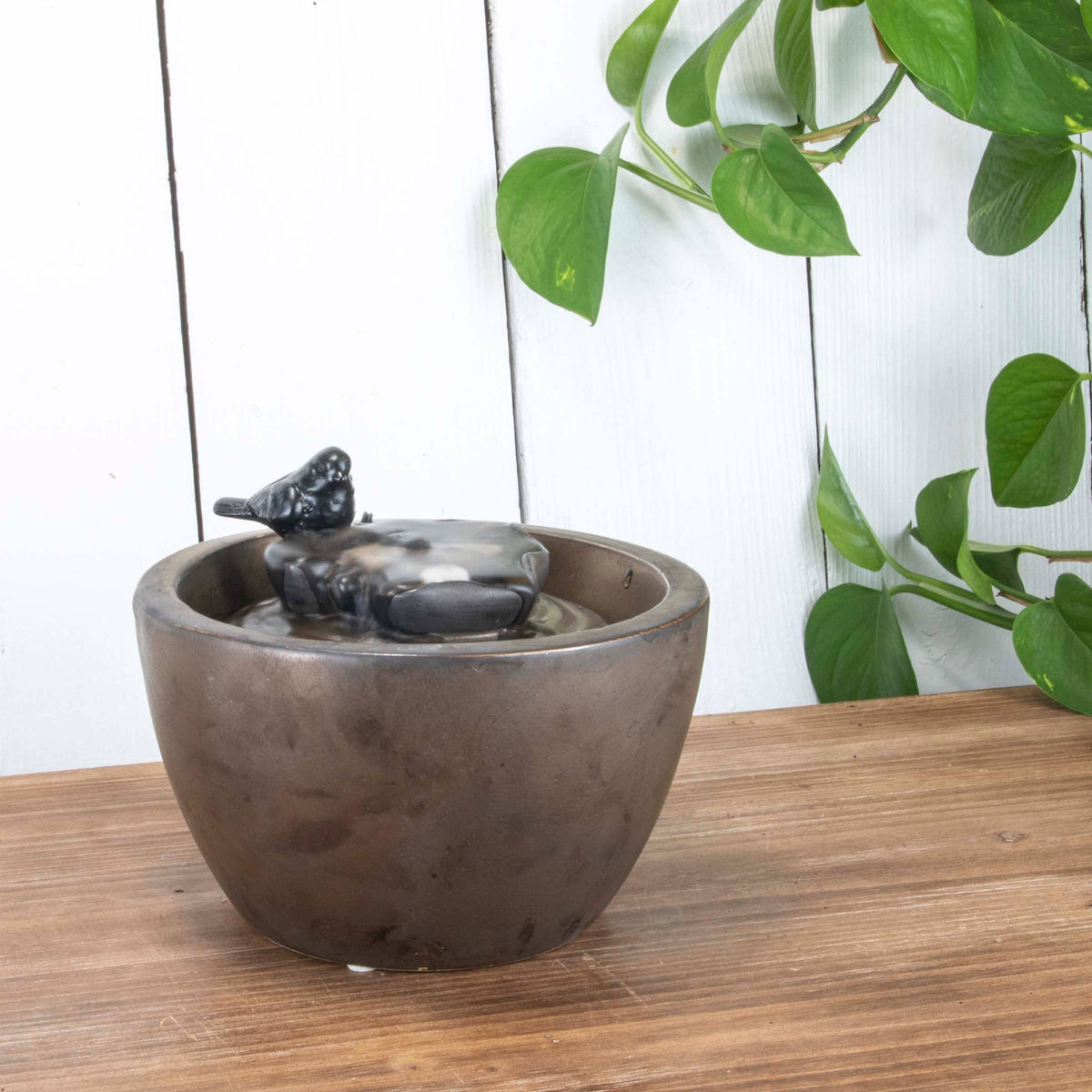 Bronze Bird on Leaf Garden Water Fountain with Pump