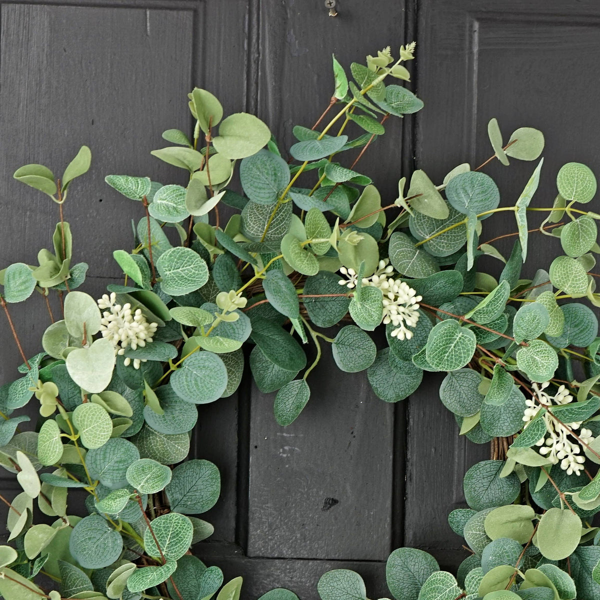 27520- 24in Twig Wreath-Seeded Silverdollar-