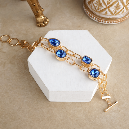 Brilliant Bond – Statement Chain Bracelets with Reflective Crystals