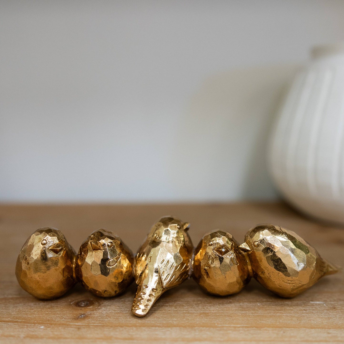 Poly Resin Birds - Gold 8.75" x 3.25" x 2" PK 4