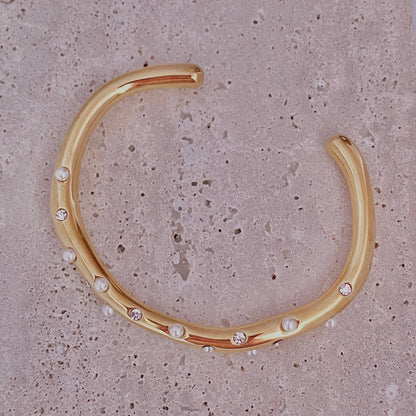 Pearls Bangle Cuff Bracelet 18k gold plated