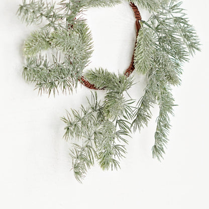 510793- 18in(6.5)Wreath-Icy Sparkle Old World Mix Pines