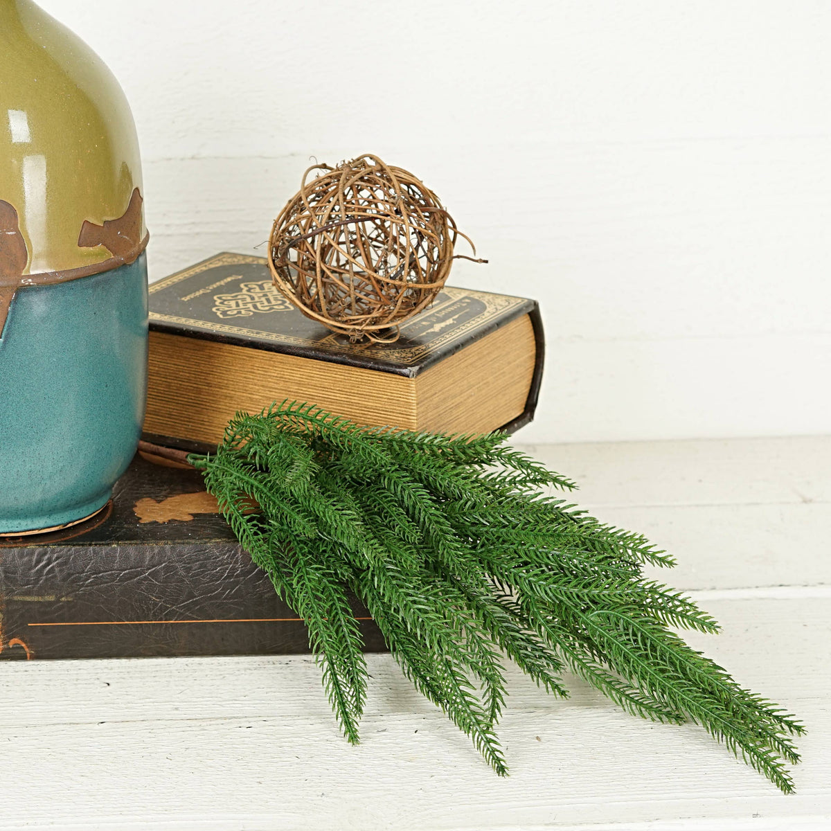 511785- 25in Spray-Soft Touch Fresh Green Norfolk Pine-