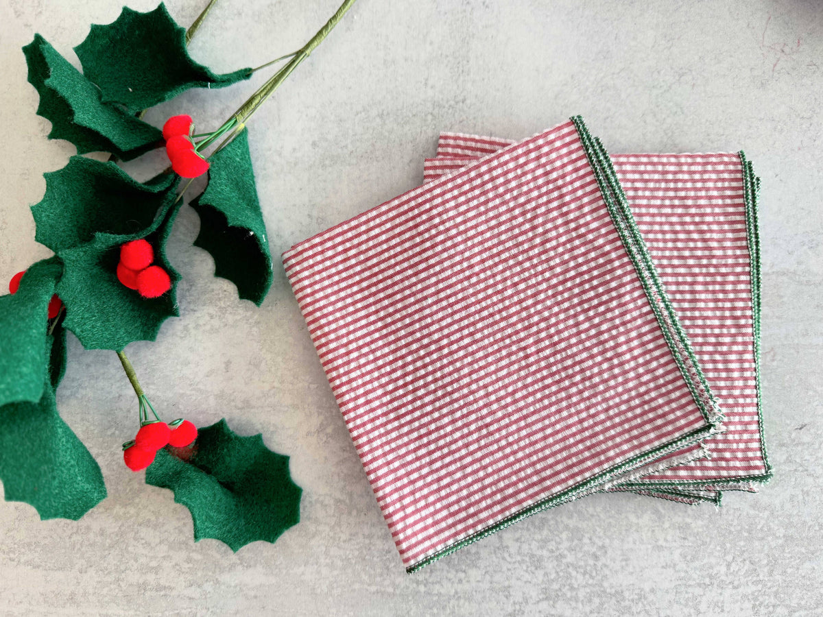 Holiday Seersucker Red and Green, set of four