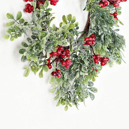 510032- 14in(6)Wreath-Icy Sparkle Boxwood with Red Berry
