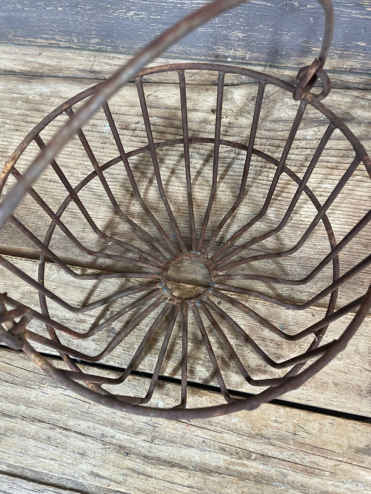 Rusty Farmhouse Metal Egg Basket-WH-4 Sizes-NEW-Rustic
