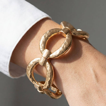Hammered Metallic Ovals Elastic Bracelet