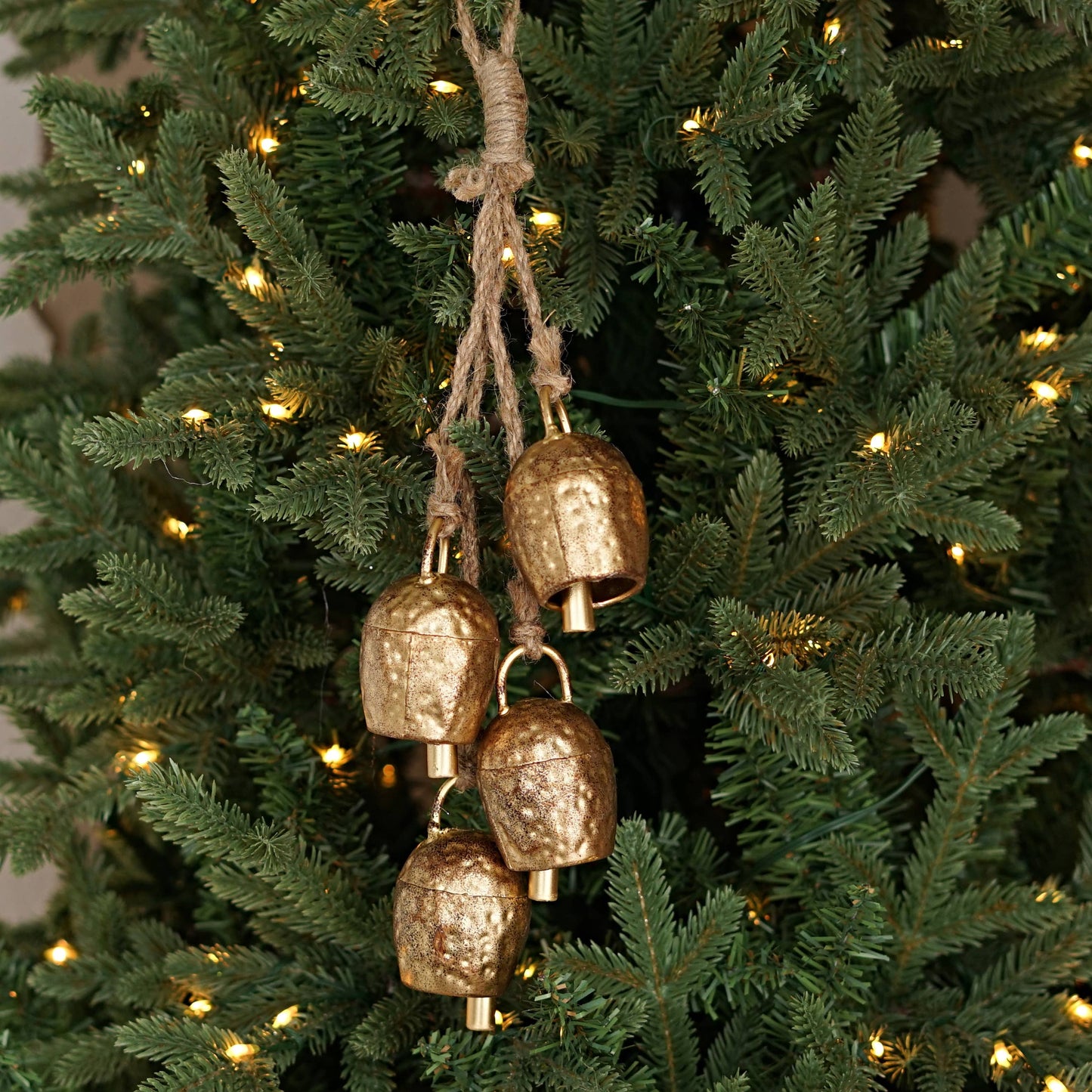 570512- 14inL Hammered Swiss Cow Bell Cluster-Antique Gold-4