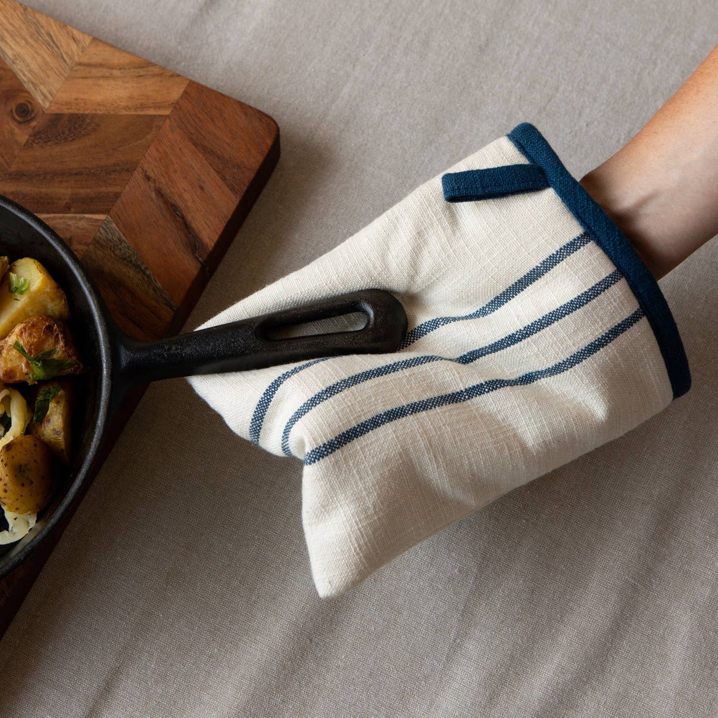 Camille Vintage French Oven Mitt