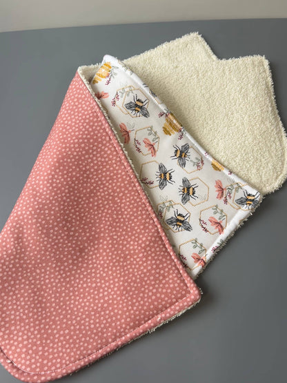 Busy Bees Burp Cloth, set of 2