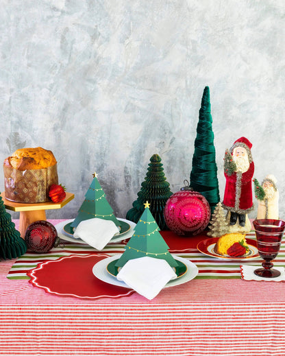 Red Fancy Scallop Paper Placemats