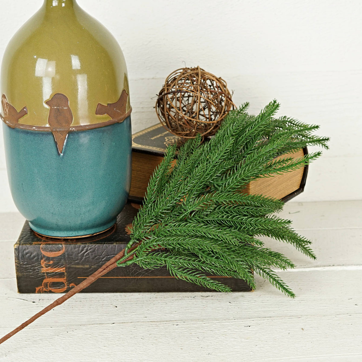 511785- 25in Spray-Soft Touch Fresh Green Norfolk Pine-