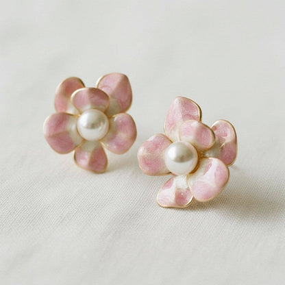 Charming Floral Design Drop Earrings