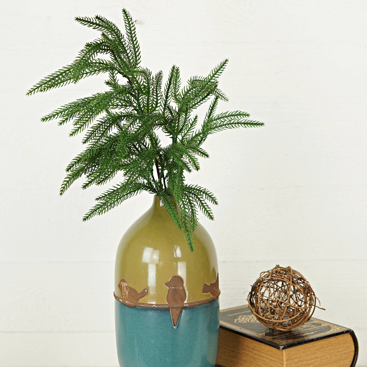 511785- 25in Spray-Soft Touch Fresh Green Norfolk Pine-