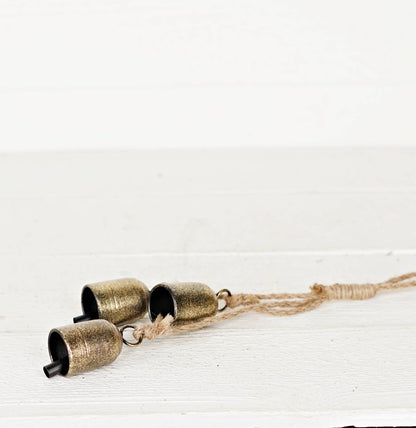 570526- 13inL Swiss Cowbell Cluster-Brushed Gold-3pcs 3Lx1.5
